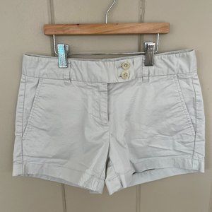 Vineyard Vines Size 0 Cream Color 3 1/2 Inch Every Day Shorts.